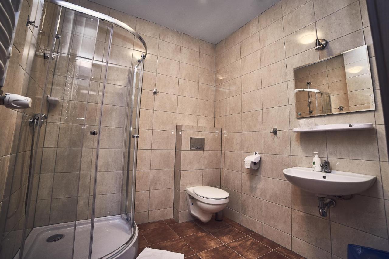 Hotel Ab Tychy Eksteriør bilde