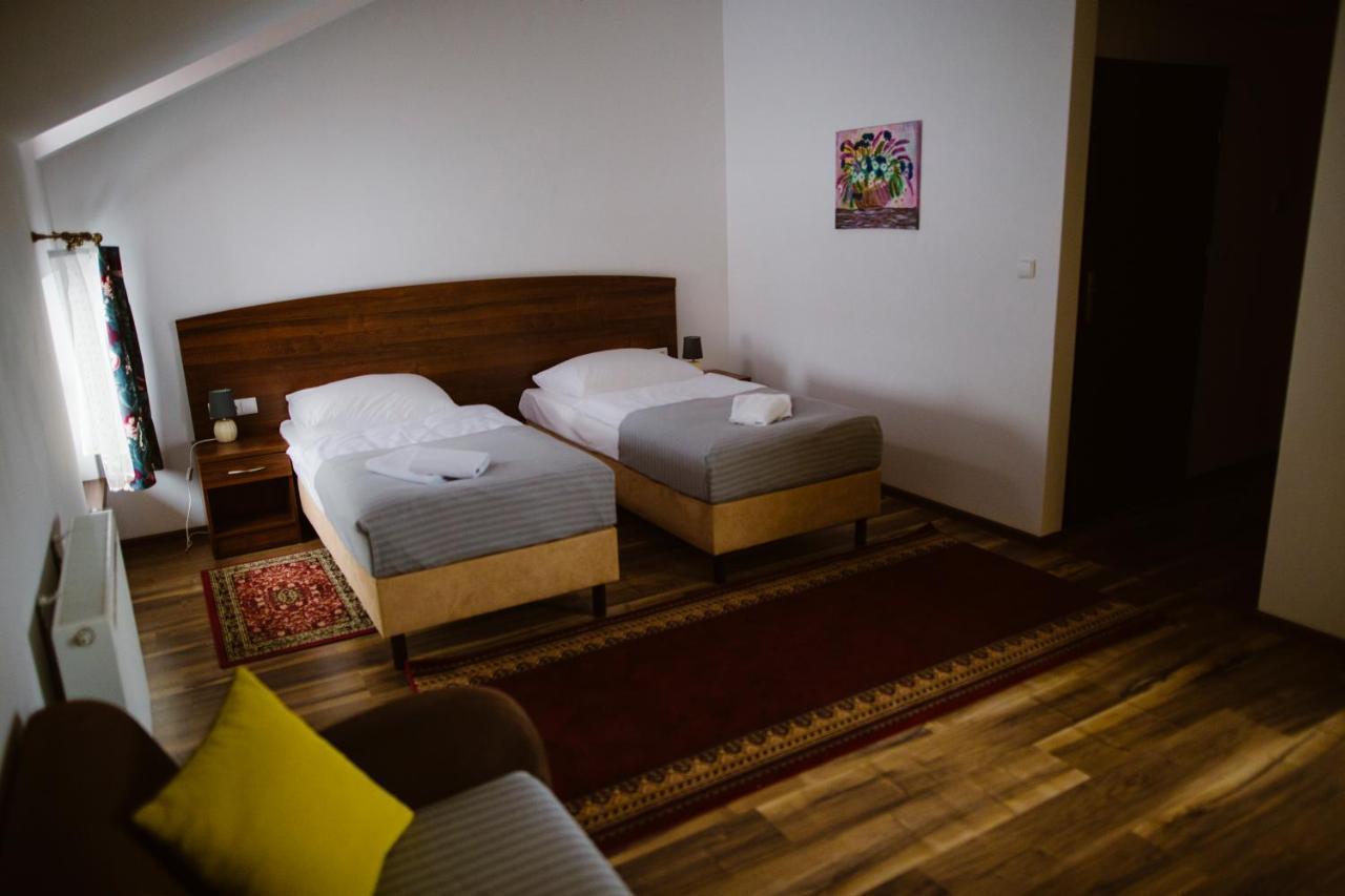 Hotel Ab Tychy Eksteriør bilde